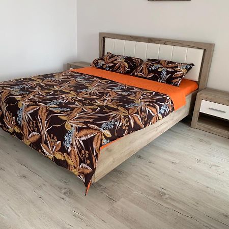 Residence Tineretului Roşu Esterno foto